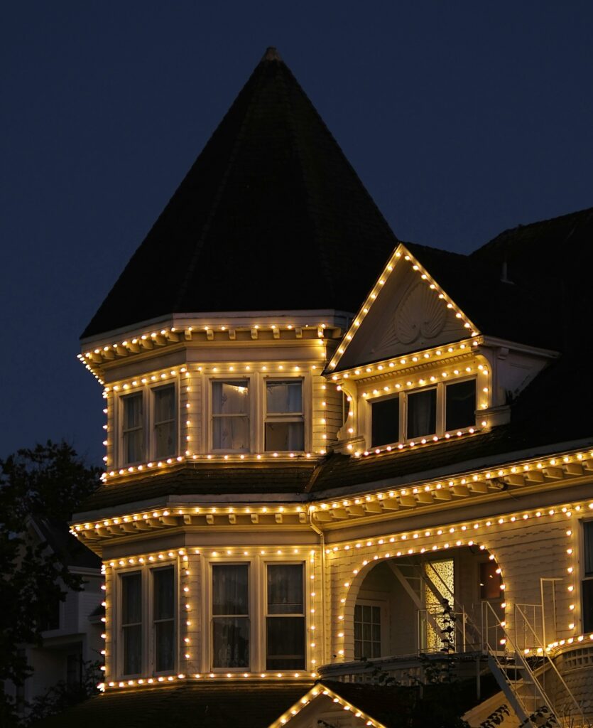 Roof edges Christmas Light Installation